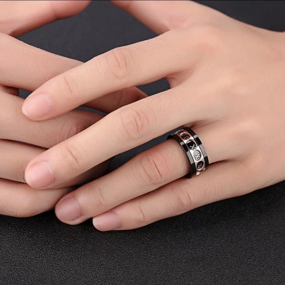 Ring - Picture 5 of 5